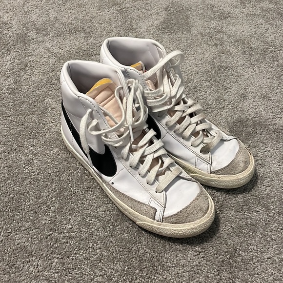 Blazers size 9 - Picture 2 of 3